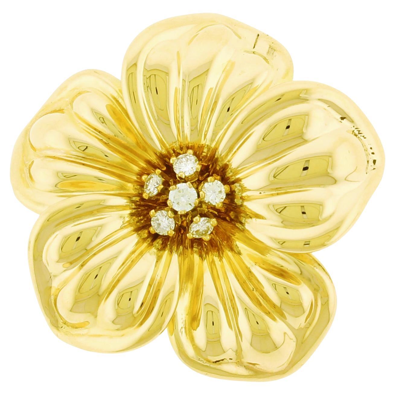Van Cleef & Arpels Diamant-Brosche mit Magnolien aus 18 Karat Gold im Angebot