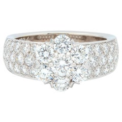 Van Cleef & Arpels Diamond 18 Karat White Gold Fleurette Ring