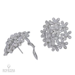 Van Cleef & Arpels Boucles d'oreilles Socrate en diamants, grand modèle