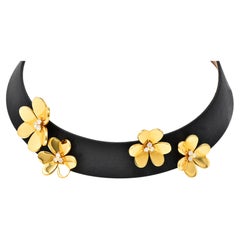 Van Cleef & Arpels Diamond 18 Karat Yellow Gold Frivole French Clover Necklace