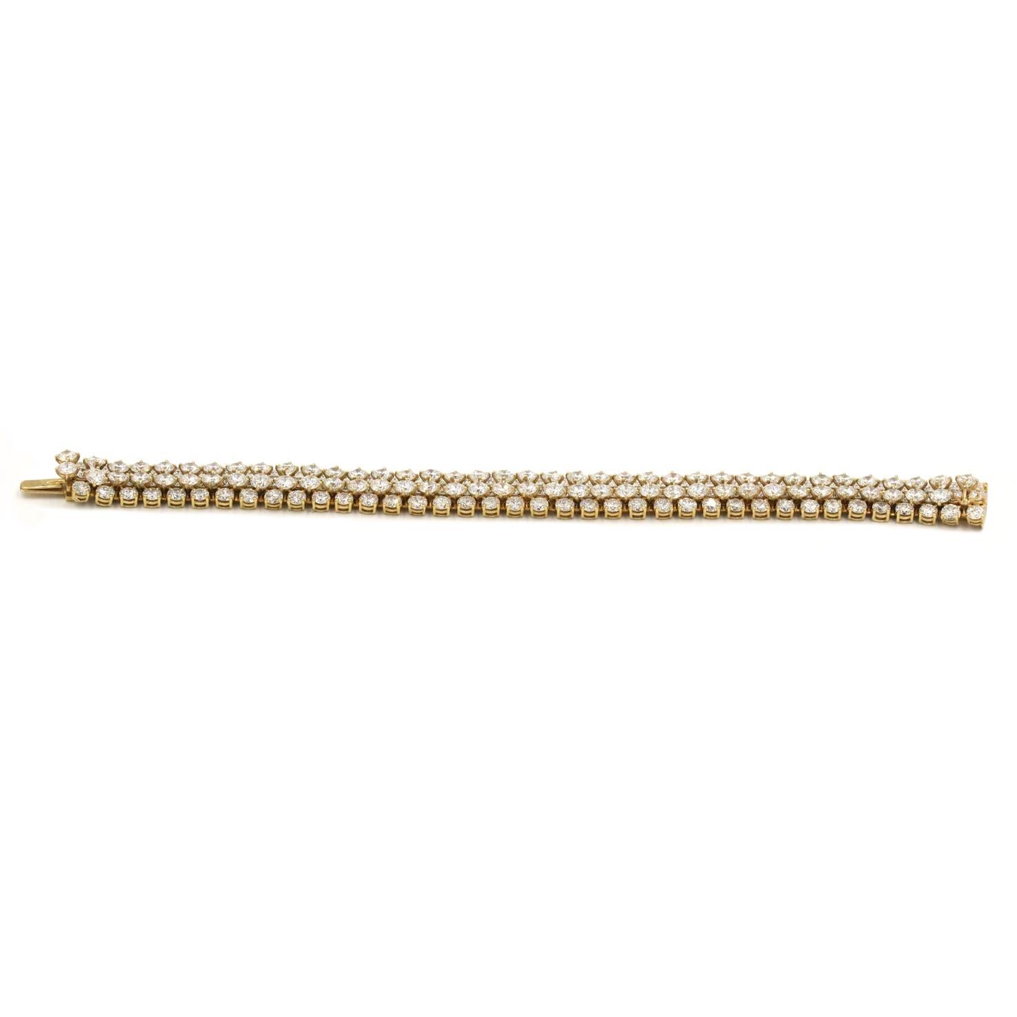 Art Deco Van Cleef & Arpels  A Cheval Diamond 18K Yellow Gold Bracelet For Sale