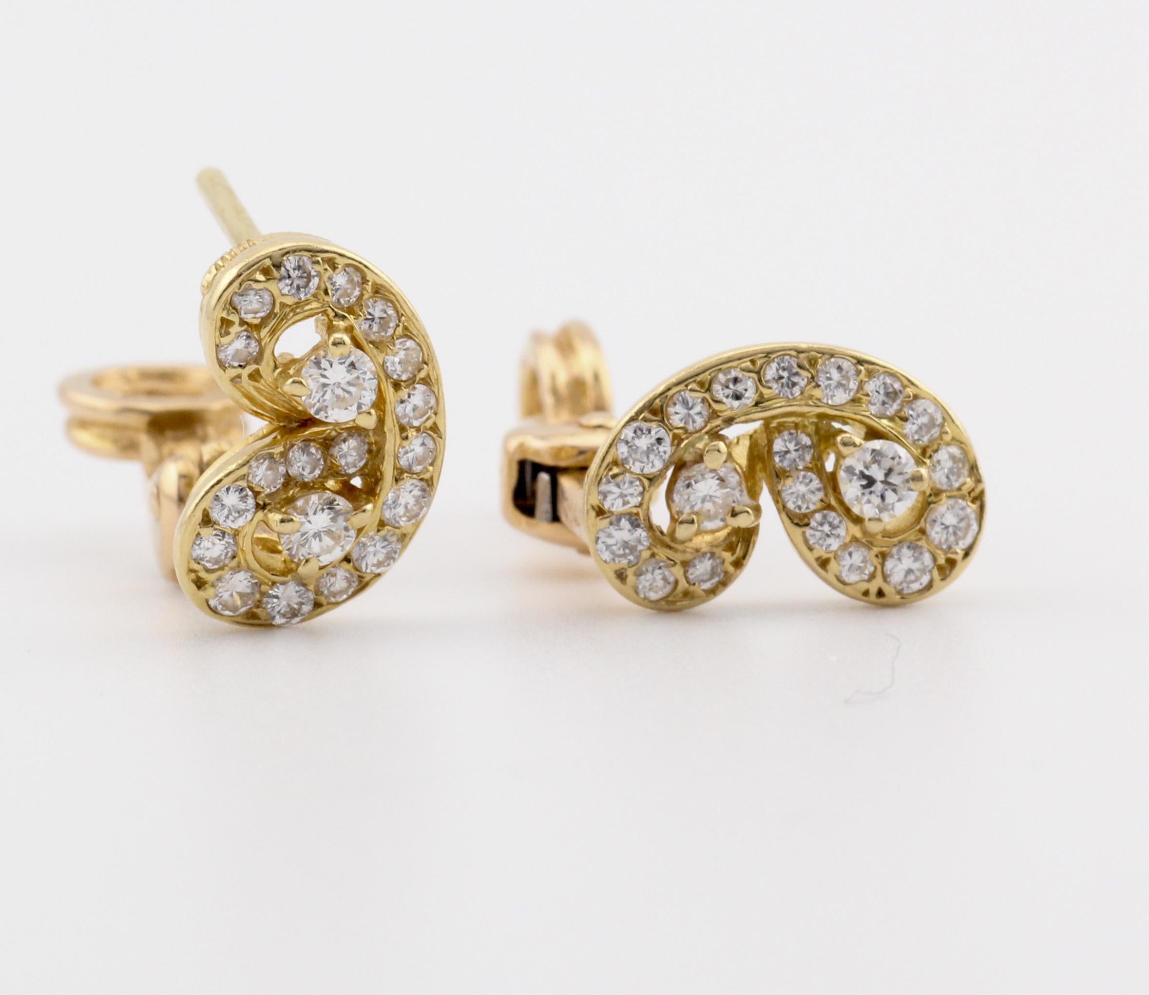 Taille brillant Van Cleef & Arpels Boucles d'oreilles papillon en or jaune 18 carats et diamants en vente