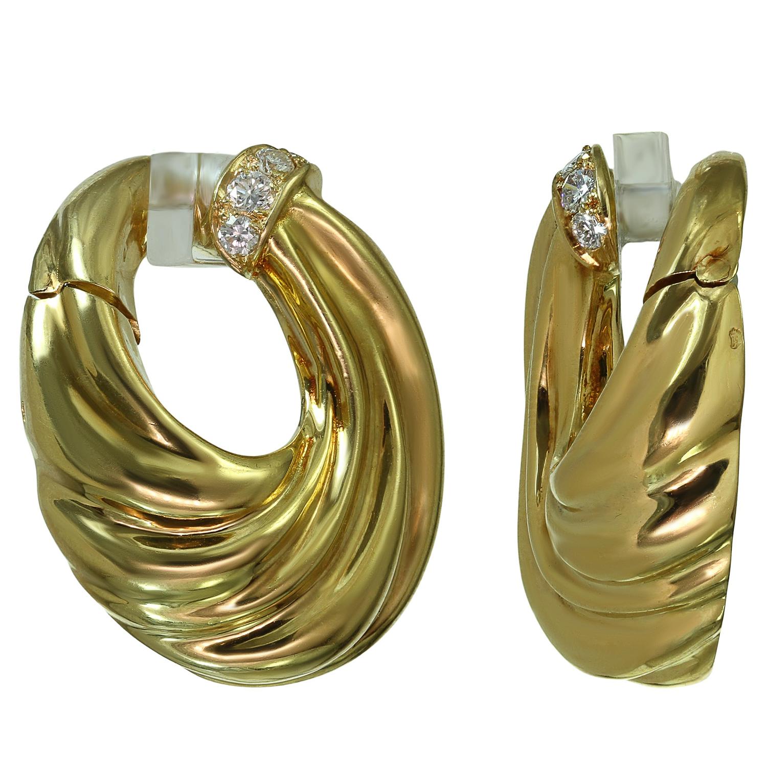 Van Cleef & Arpels Diamant-Ohrringe aus 18 Karat Gelbgold im Zustand „Hervorragend“ im Angebot in New York, NY