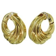 Retro Van Cleef & Arpels Diamond 18k Yellow Gold Hoop Earrings