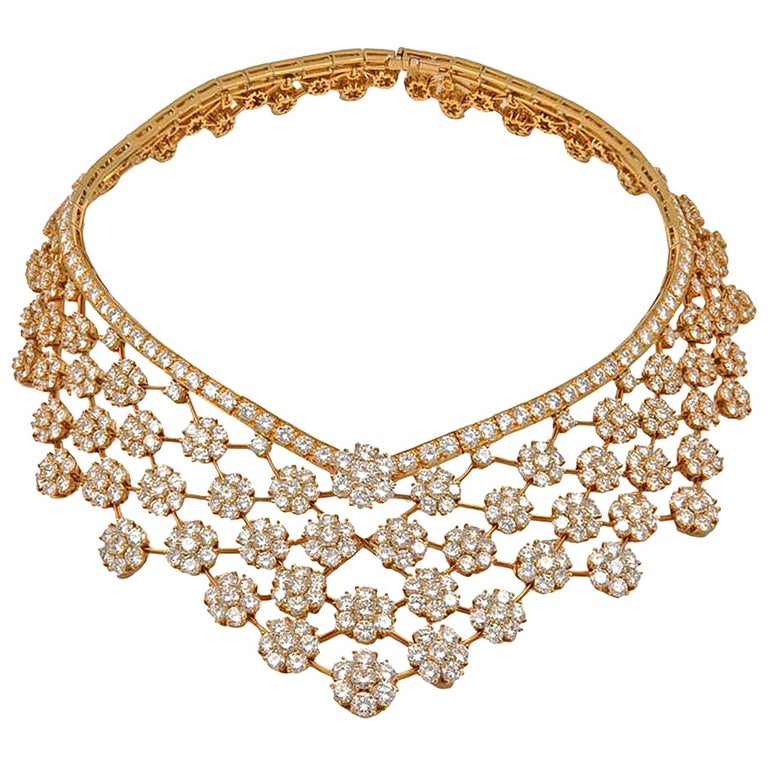 Van Cleef Arpels Diamond 75 Carat Snowflakes Necklace