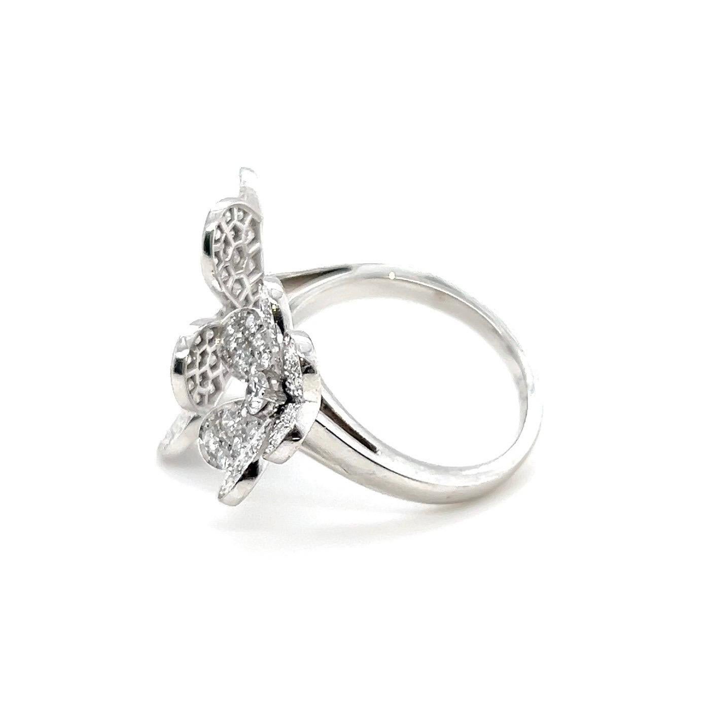Brilliant Cut Van Cleef & Arpels Diamond and 18 Karat White Gold Frivole Ring For Sale