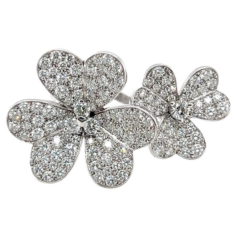 Van Cleef and Arpels Diamond and 18 Karat White Gold Frivole Ring