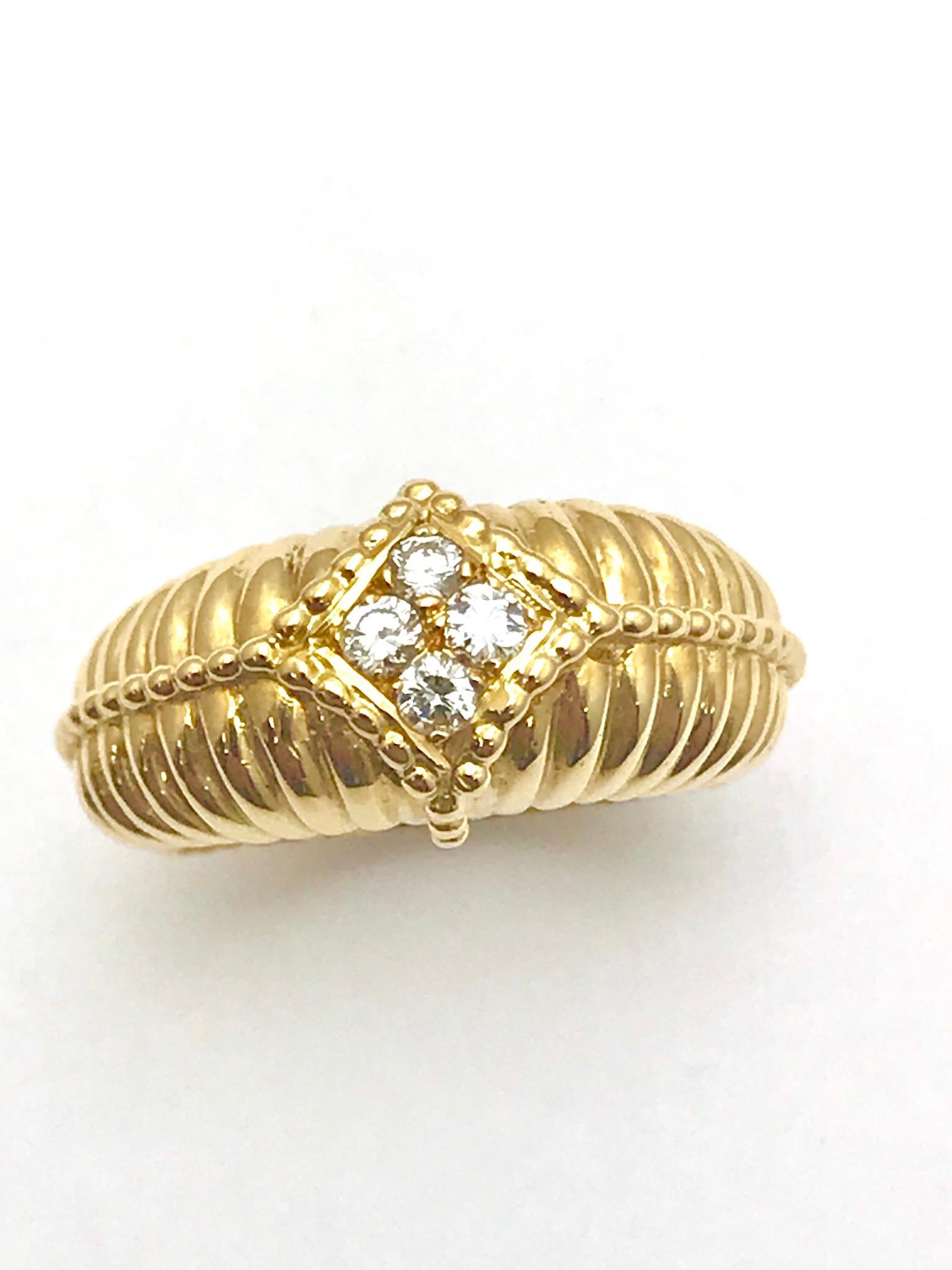 Modern Van Cleef & Arpels Diamond and 18 Karat Yellow Gold Ring