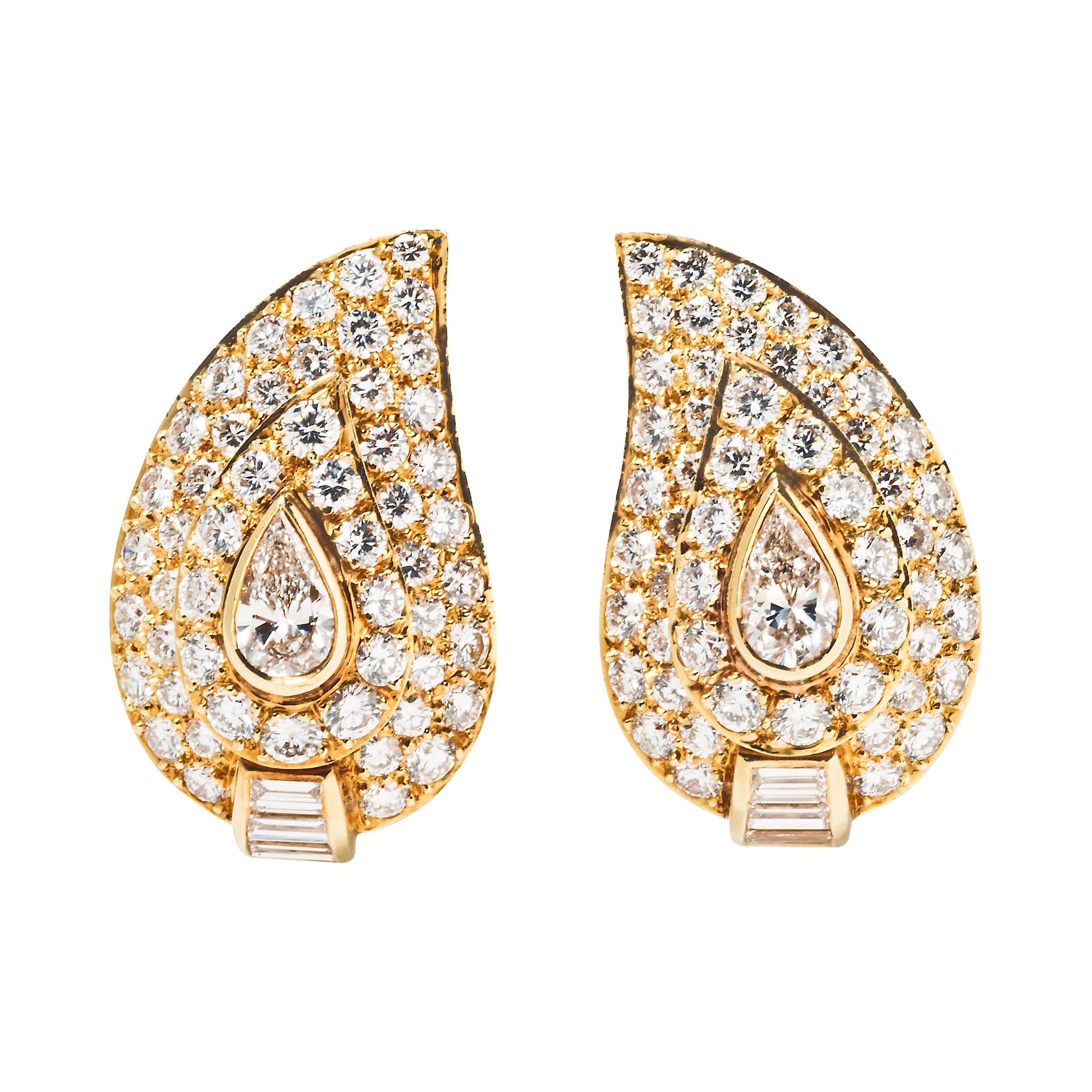 Van Cleef & Arpels Diamond and 18k Gold Ear Clips
