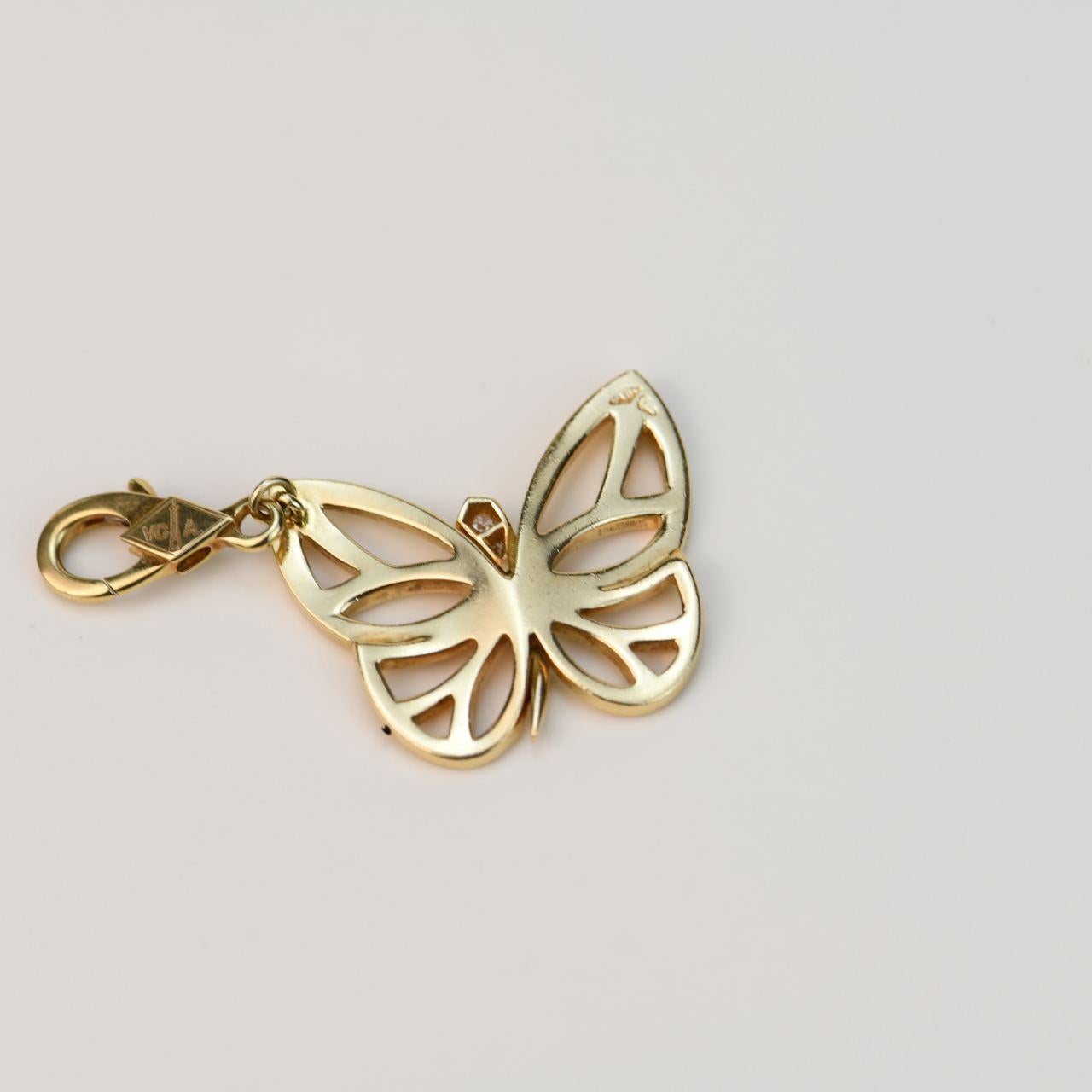 Van Cleef & Arpels Diamond and 18k Yellow Gold Butterfly Pendant For Sale 2