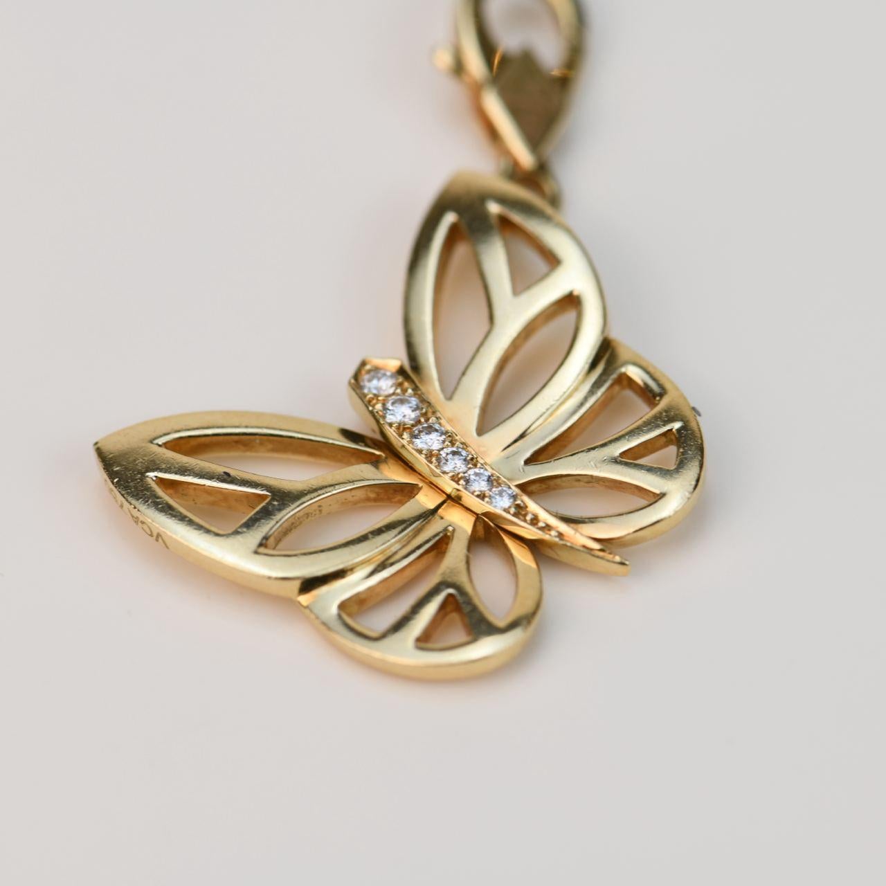 Van Cleef & Arpels Diamond and 18k Yellow Gold Butterfly Pendant For Sale 3