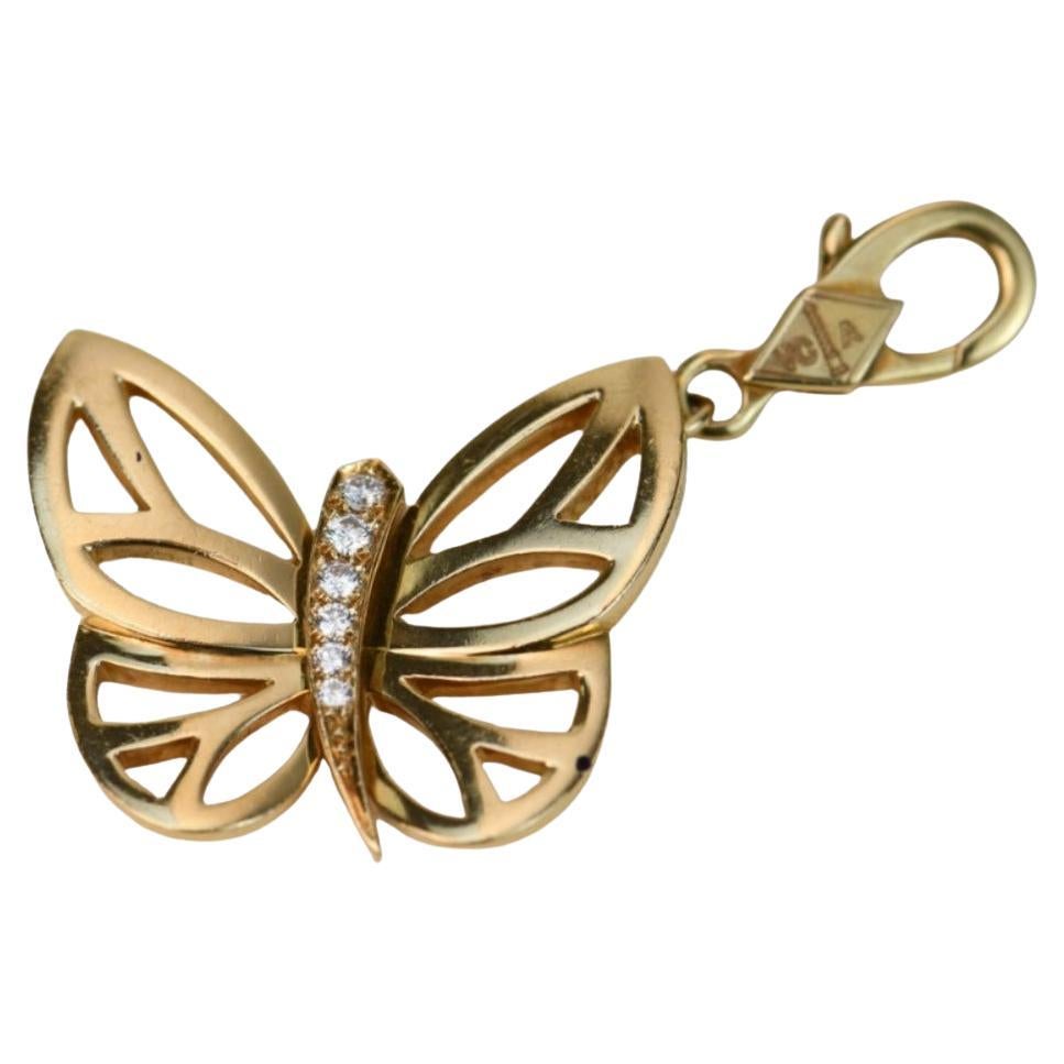 Van Cleef & Arpels Diamond and 18k Yellow Gold Butterfly Pendant For Sale