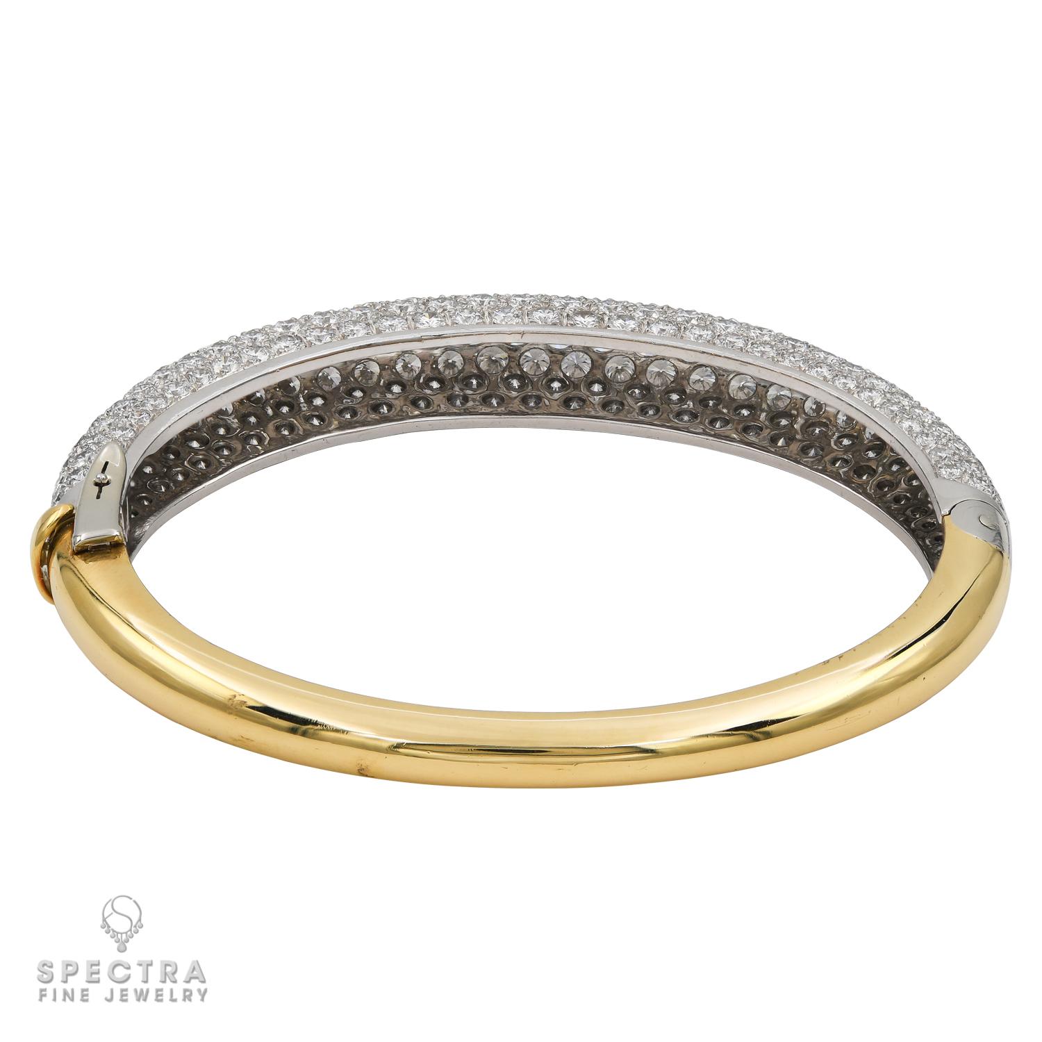 Contemporary Van Cleef & Arpels Diamond and 18kt Yellow Gold Bracelet, circa 1970 For Sale