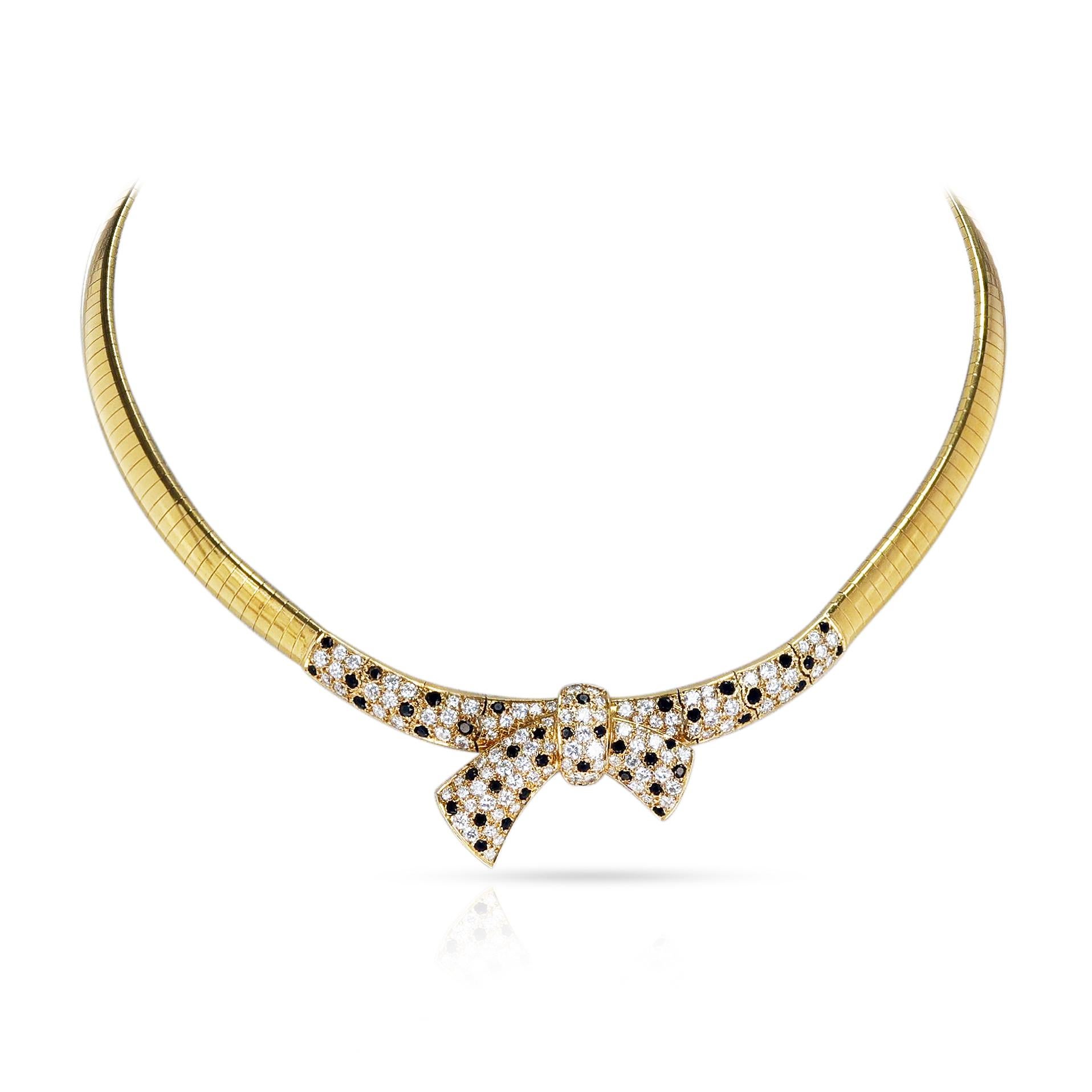 Van Cleef & Arpels Parure collier et boucles d'oreilles avec nœud en diamant et onyx noir  en vente 5