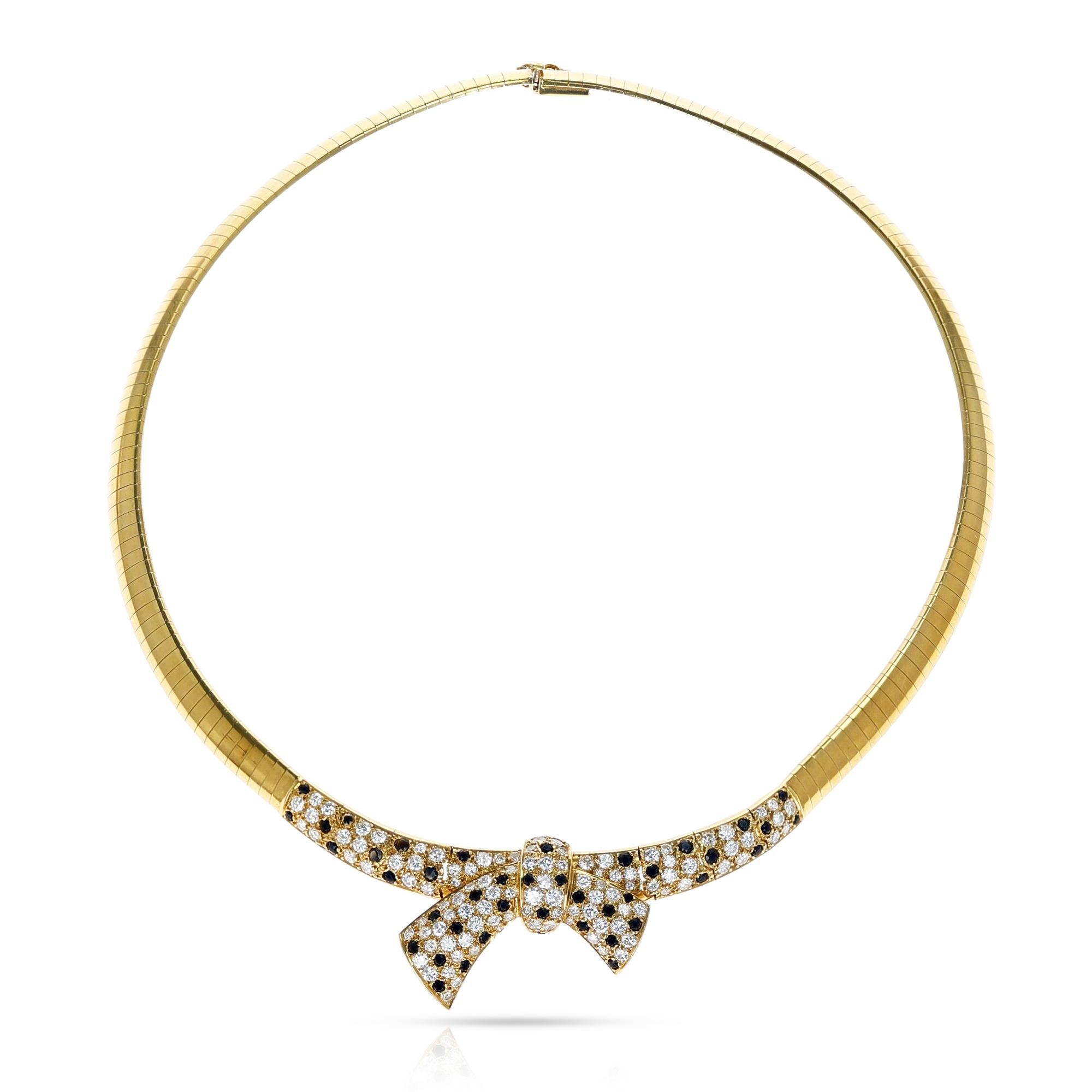 Van Cleef & Arpels Parure collier et boucles d'oreilles avec nœud en diamant et onyx noir  Unisexe en vente