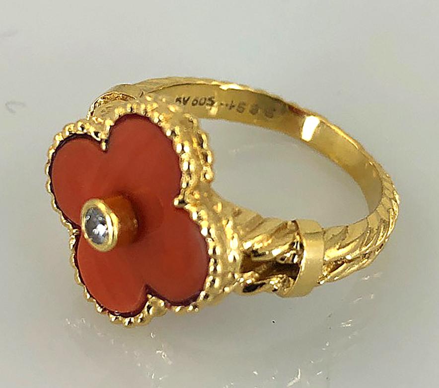 Round Cut Van Cleef & Arpels Diamond and Coral Alhambra Ring