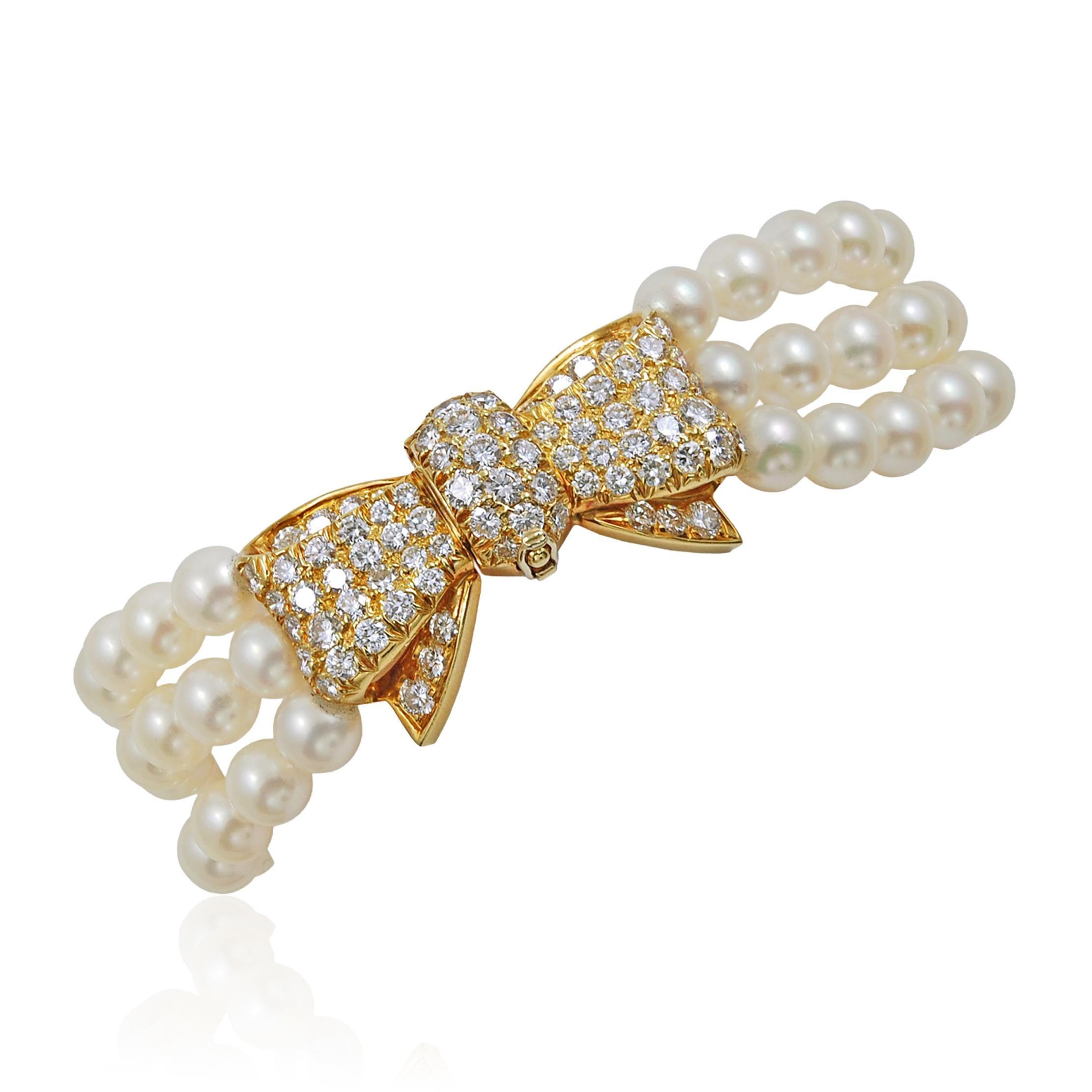 VAN CLEEF & ARPELS Diamond and Cultured Pearl Bow Bracelet For Sale