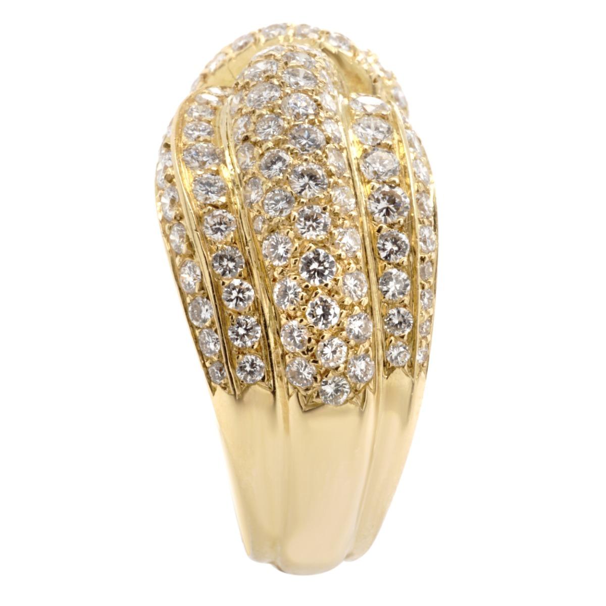 Modern Van Cleef & Arpels Diamond and Gold Ring For Sale