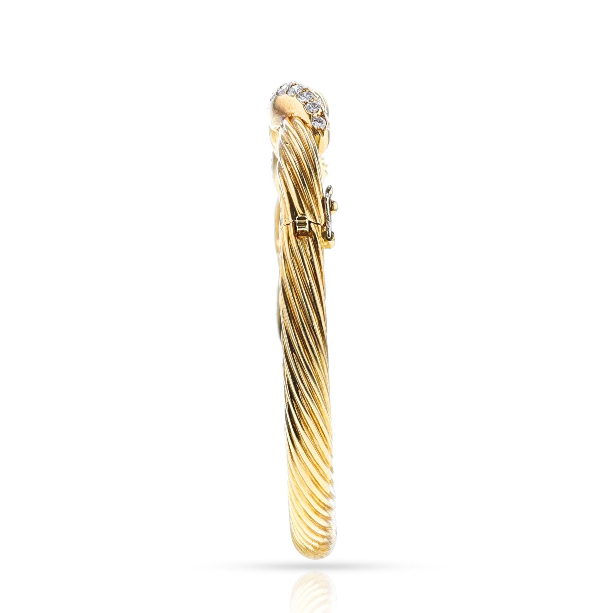 Van Cleef & Arpels Diamond and Gold Twisted Bangle, 18k For Sale 1