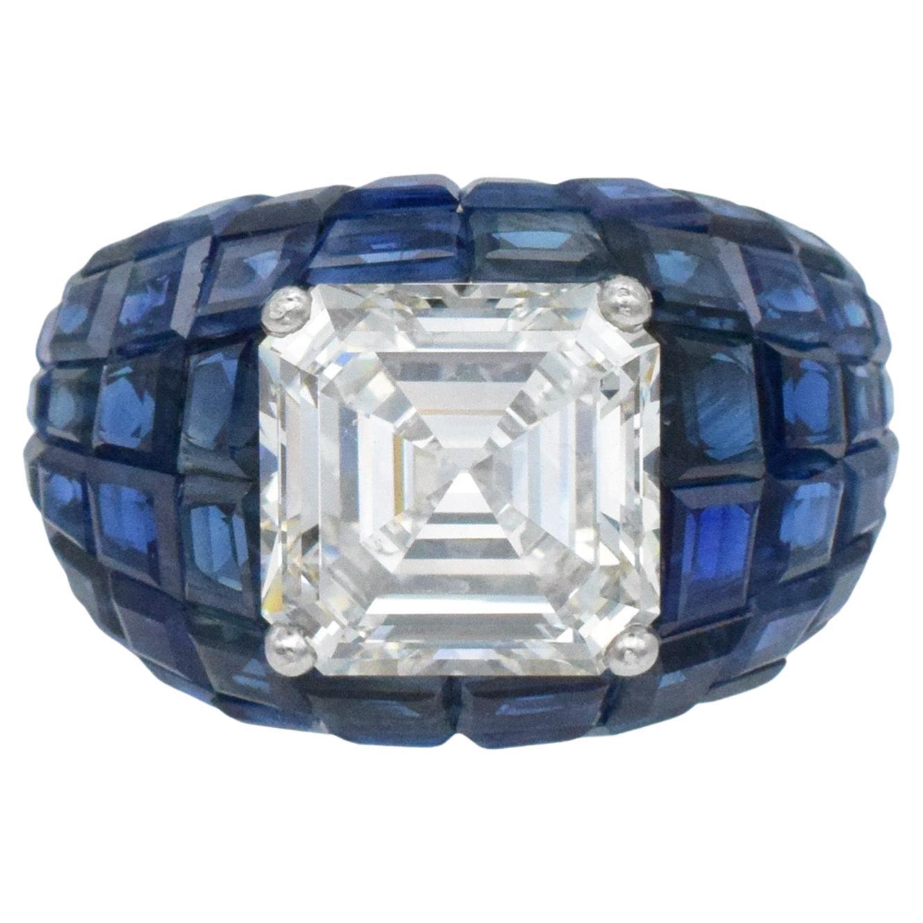 Van Cleef 
Arpels Diamond and 
Mystery- Set
 Sapphire Ring of Bombé Design For Sale