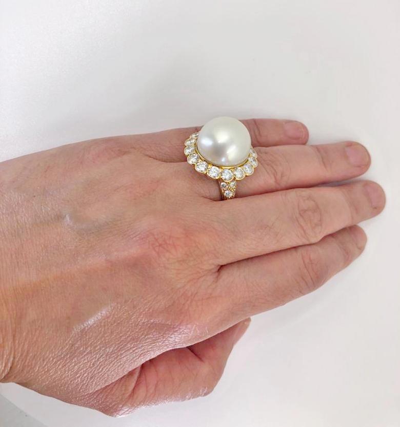 Van Cleef & Arpels South Sea Pearl Diamond Ring For Sale 1