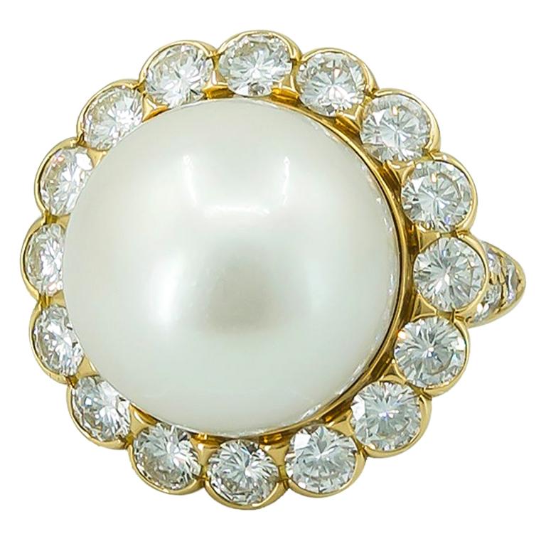 Van Cleef & Arpels South Sea Pearl Diamond Ring For Sale