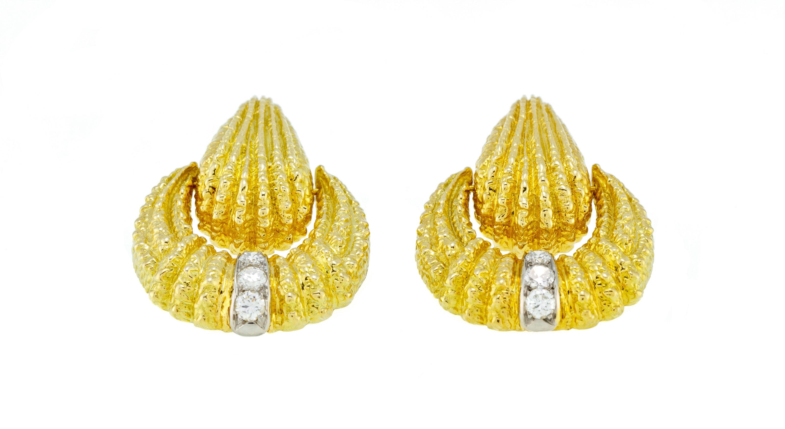 Van Cleef & Arpels Ohrringe aus Diamanten und Gelbgold, 1970er Jahre Damen im Angebot