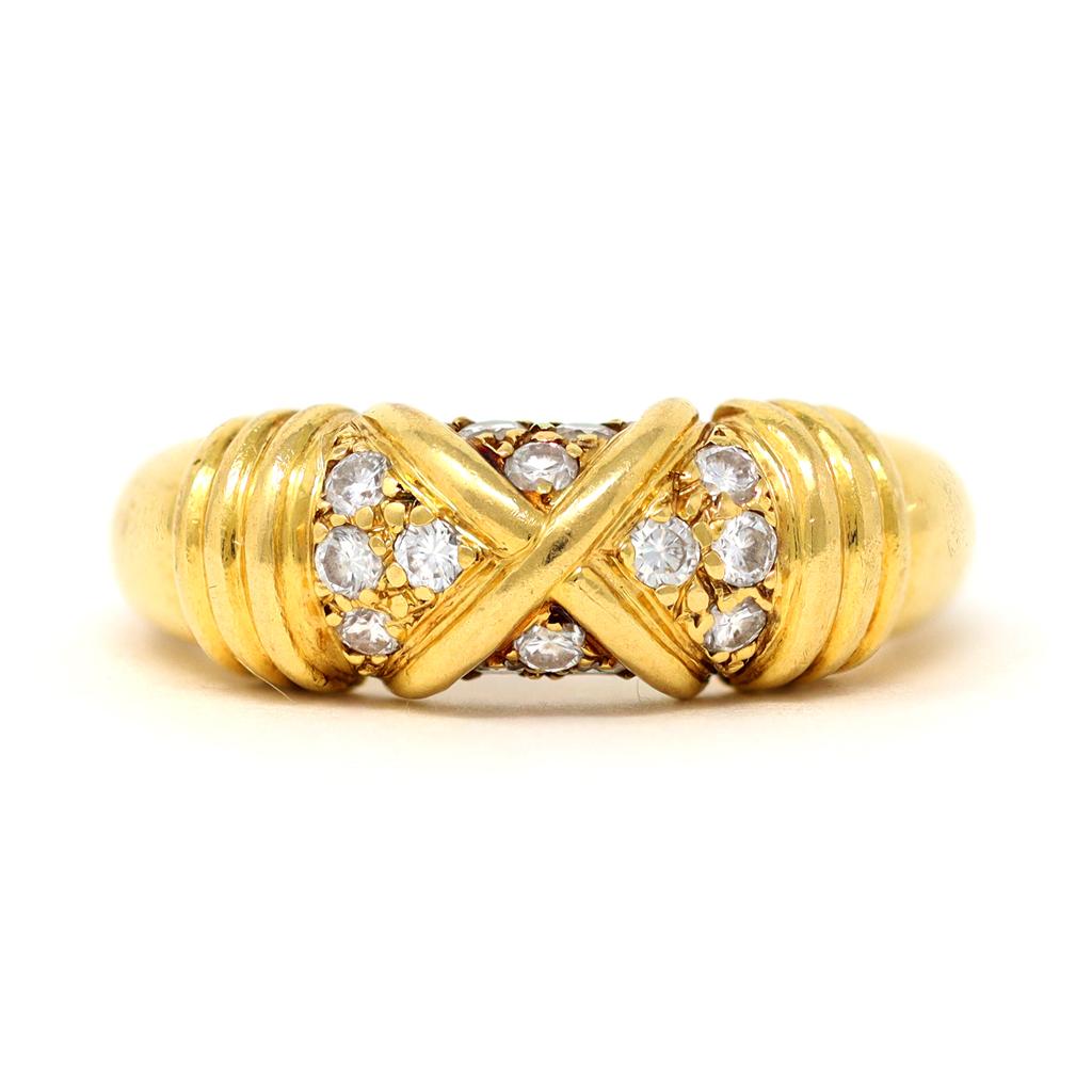Modern Van Cleef & Arpels Diamond Band Ring in 18 Karat Yellow Gold For Sale