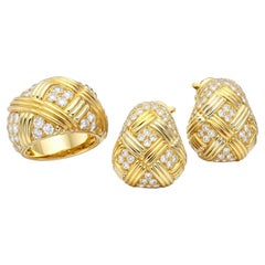 Van Cleef & Arpels Diamond Basket-Weave Ring and Earrings Suite in 18K Yellow Go