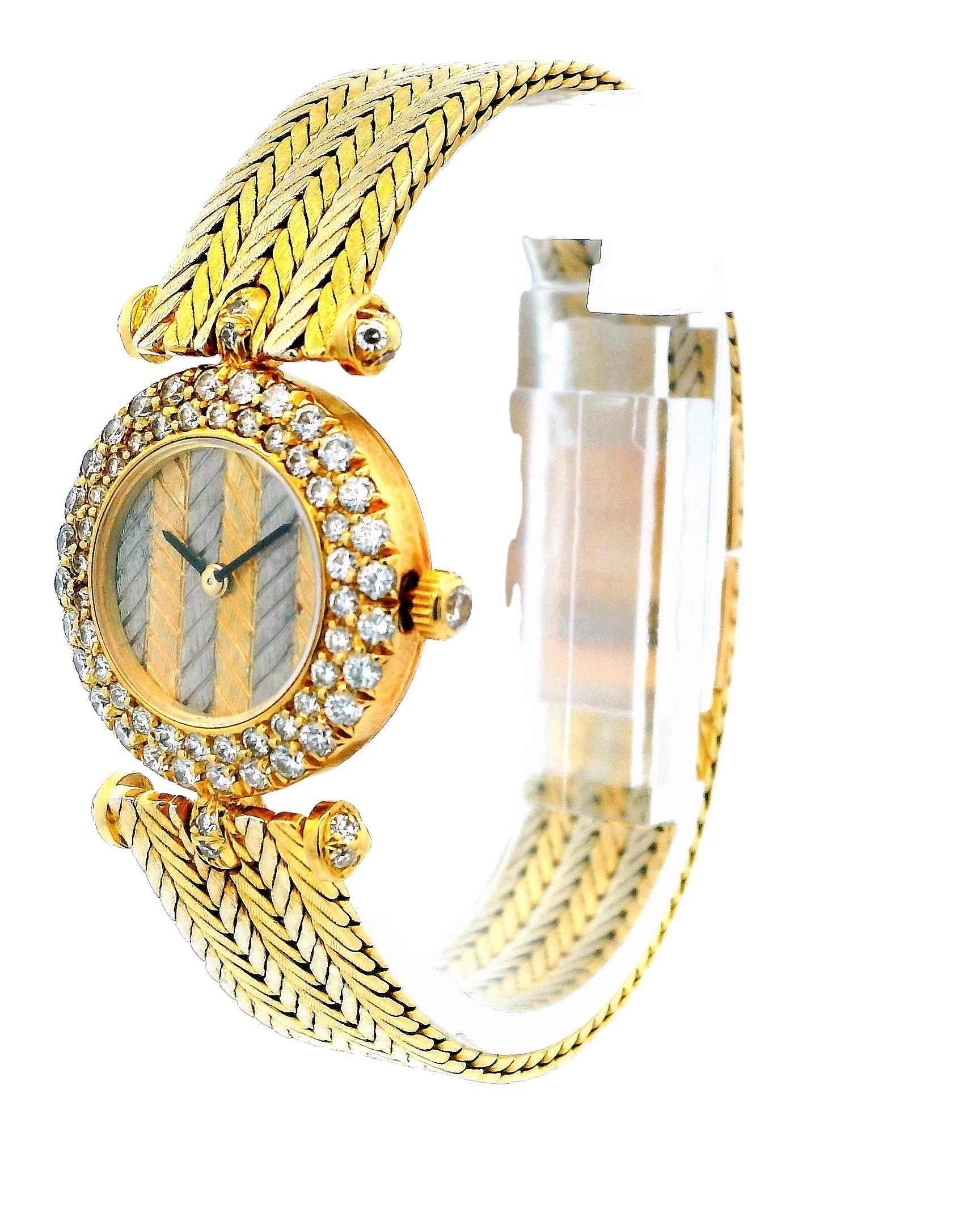 Round Cut Van Cleef & Arpels Diamond Bezel Chevron Dial & 18K White & Yellow Gold Bracelet For Sale