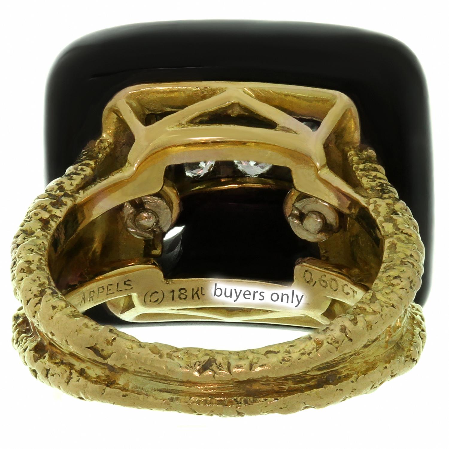 Van Cleef & Arpels Diamond Black Onyx Textured Yellow Gold Ring In Good Condition For Sale In New York, NY