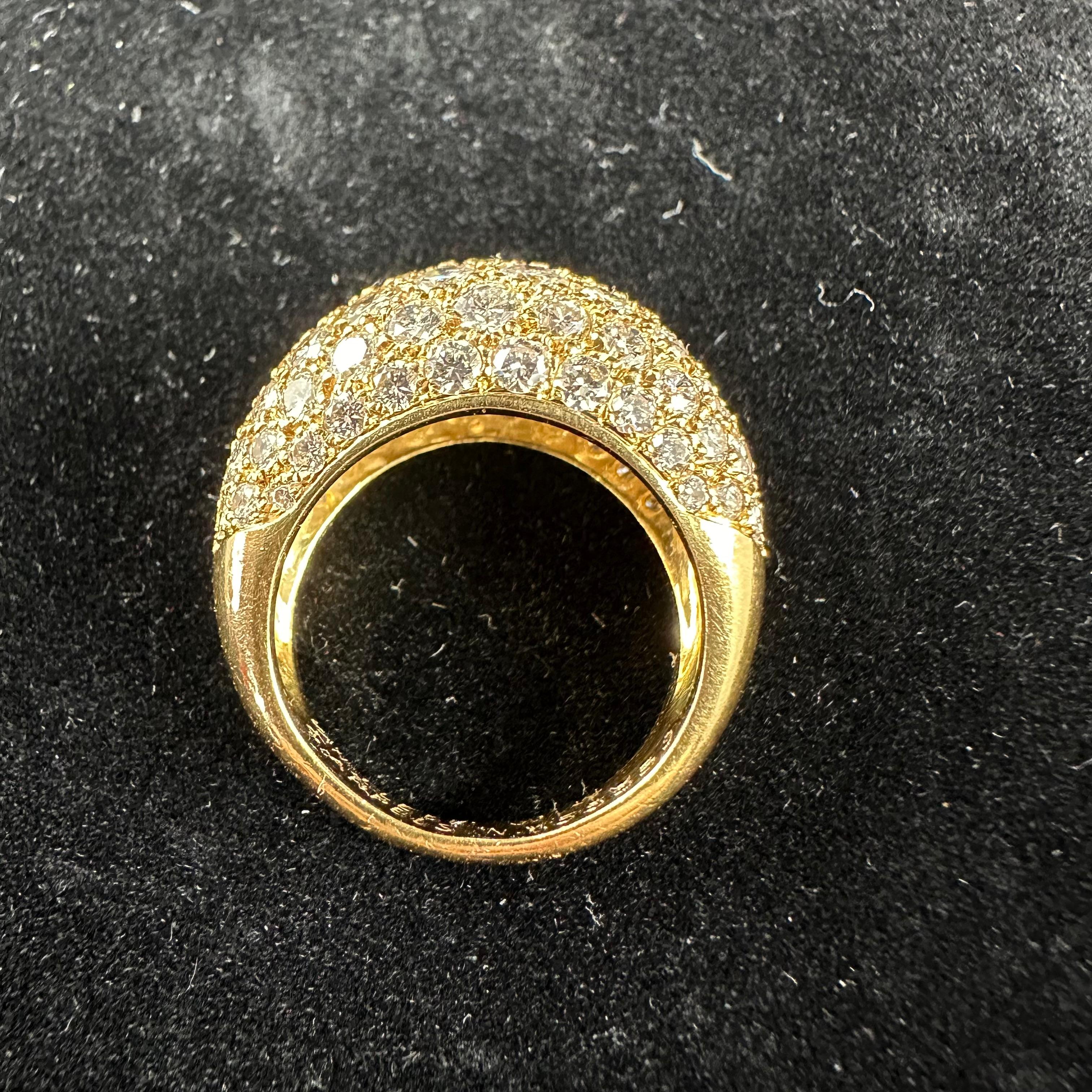 Van Cleef & Arpels  Bague bombée en or jaune 18k en vente 3