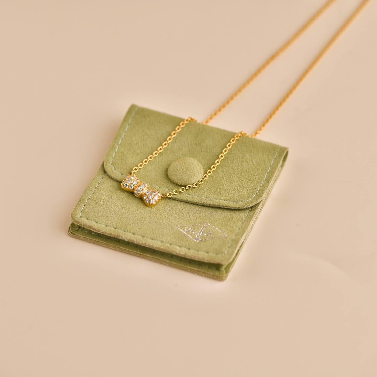 SKU	33301458
Comes With	Pouch Only
Date	1980s-1990s
Serial Number	B4******
Metal	18k Yellow Gold
Stones	Diamond
Weight	5.55 g
Length	40 cm
Width	1.5 cm
Condition	Excellent
__________________________________
If you are interested in any of our
