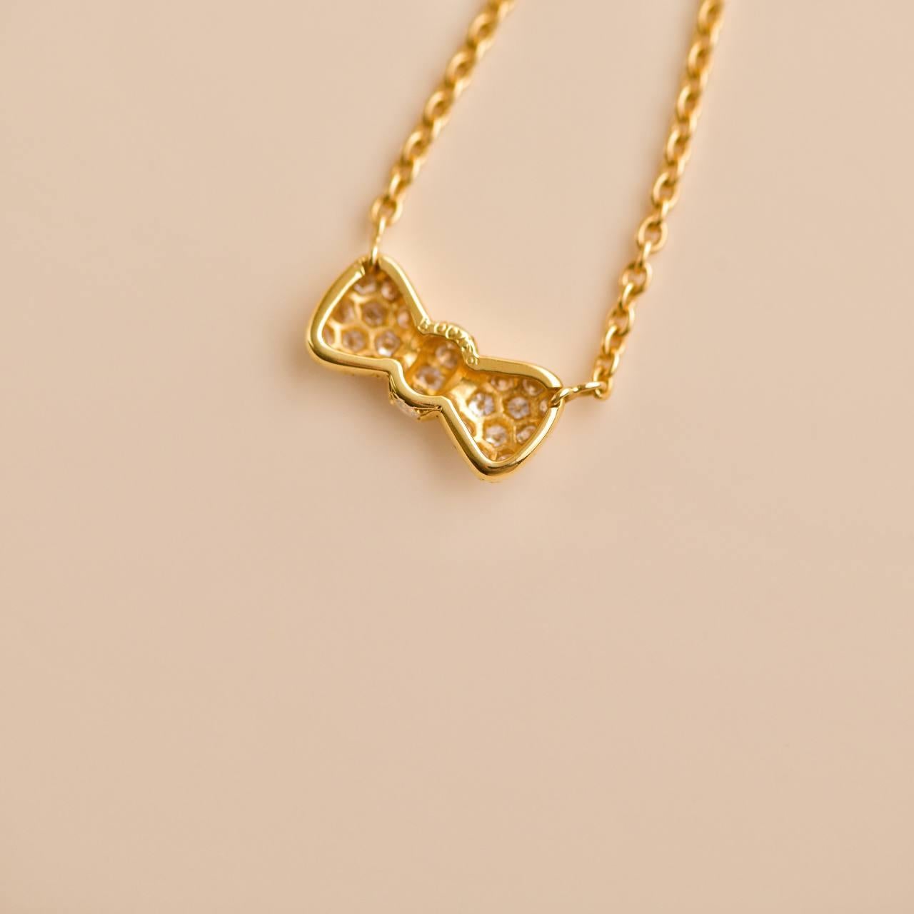Van Cleef & Arpels Diamond Bow 18K Yellow Gold Pendant Necklace For Sale 1
