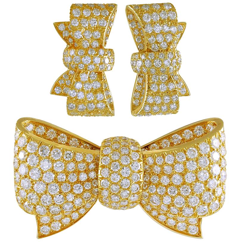 Van Cleef & Arpels Diamond Yellow Gold Bow Brooch and Earrings