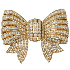 Van Cleef & Arpels Vintage 1980s  Diamond Gold Bow Brooch