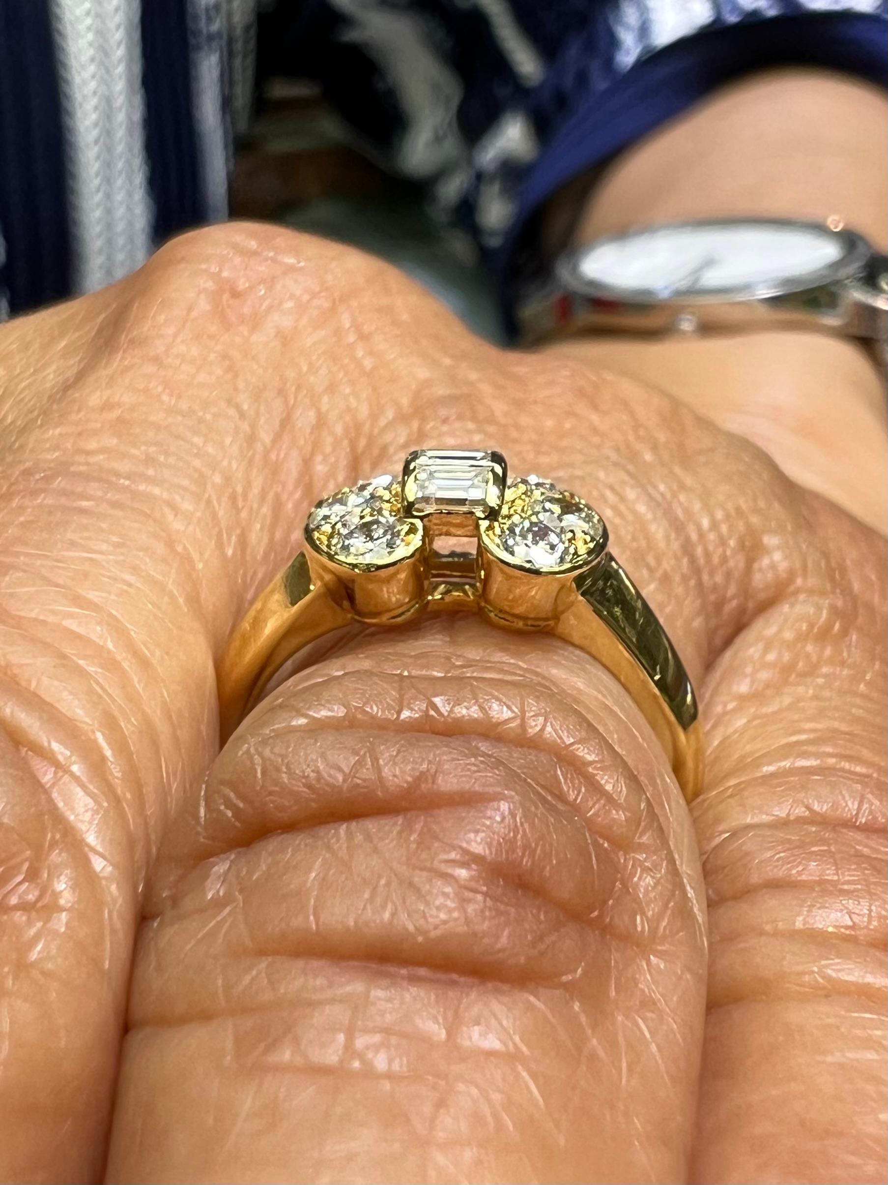 Van Cleef & Arpels Diamond Bow Yellow Gold Ring 2