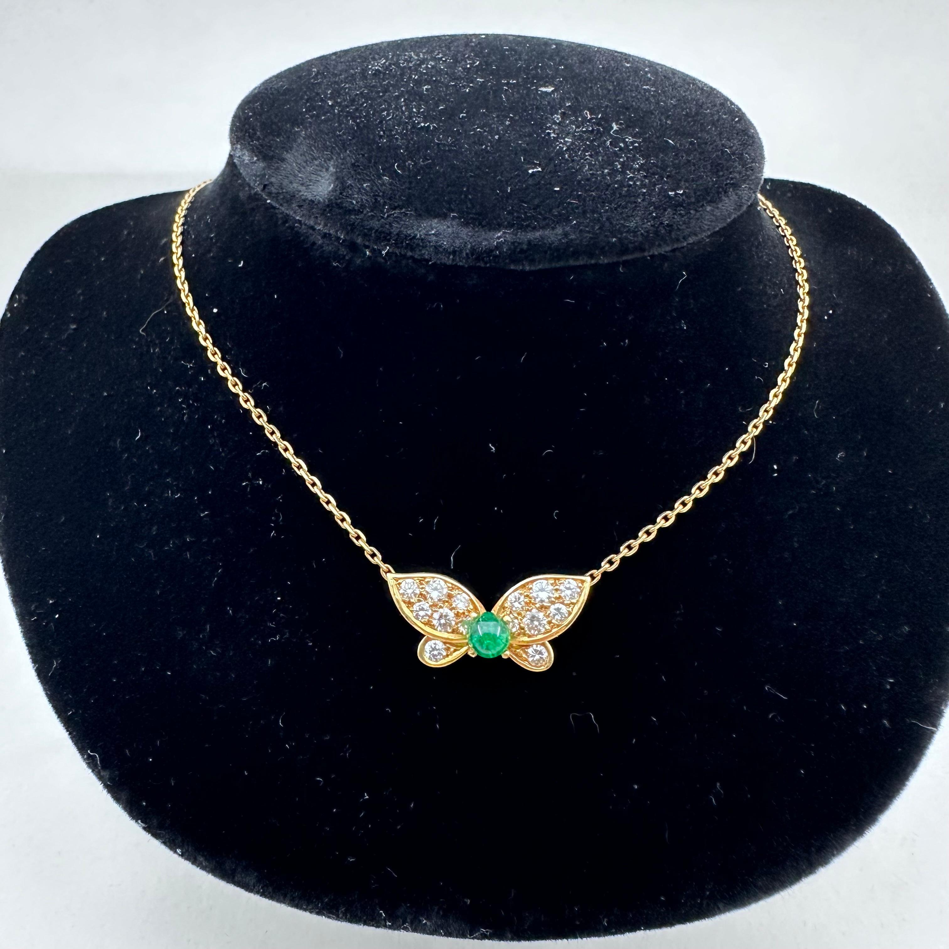 Brilliant Cut Van Cleef & Arpels Diamond Butterfly Necklace  For Sale