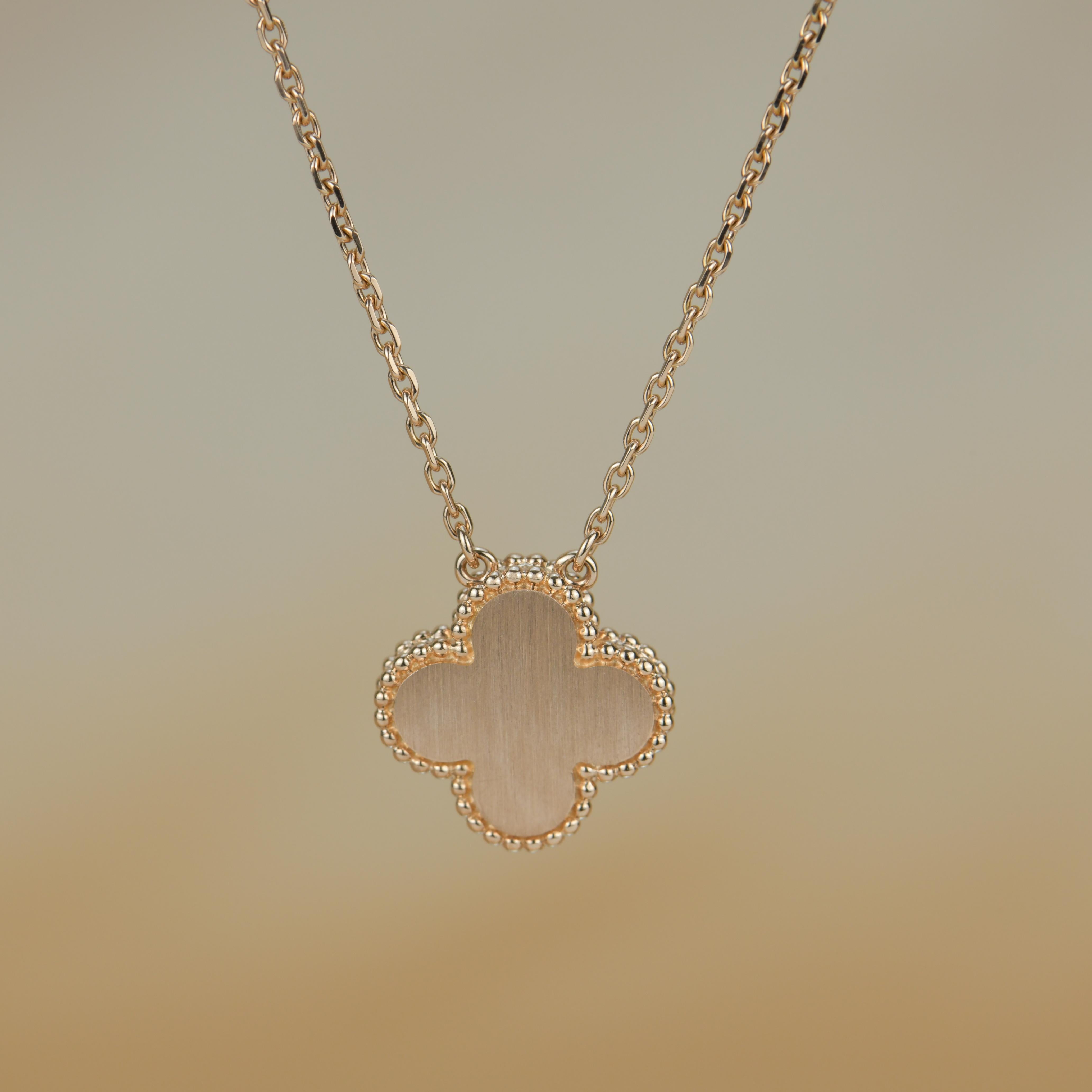 van cleef holiday pendant 2024