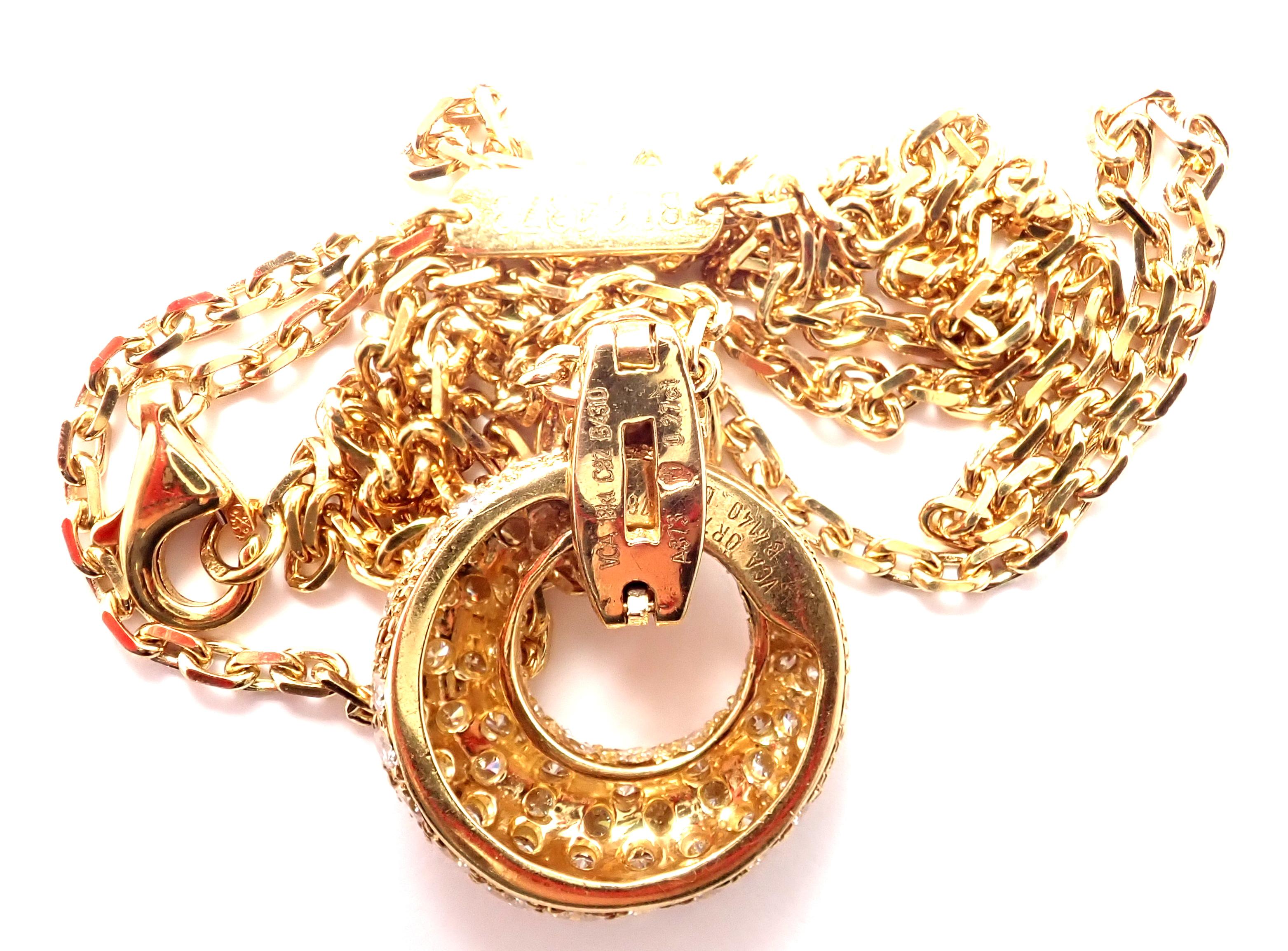 Van Cleef & Arpels Diamond Chalcedony Onyx 2 Extra Pendants Yellow Gold Necklace 2