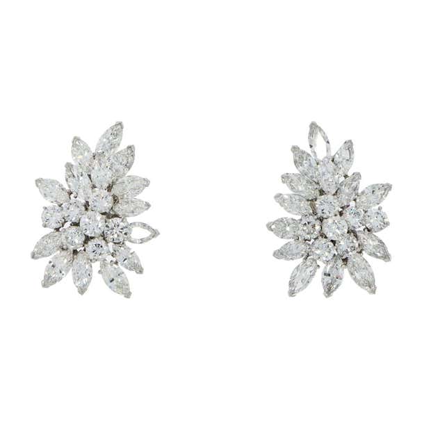 Van Cleef and Arpels Diamond Cluster Platinum Earrings For Sale at ...