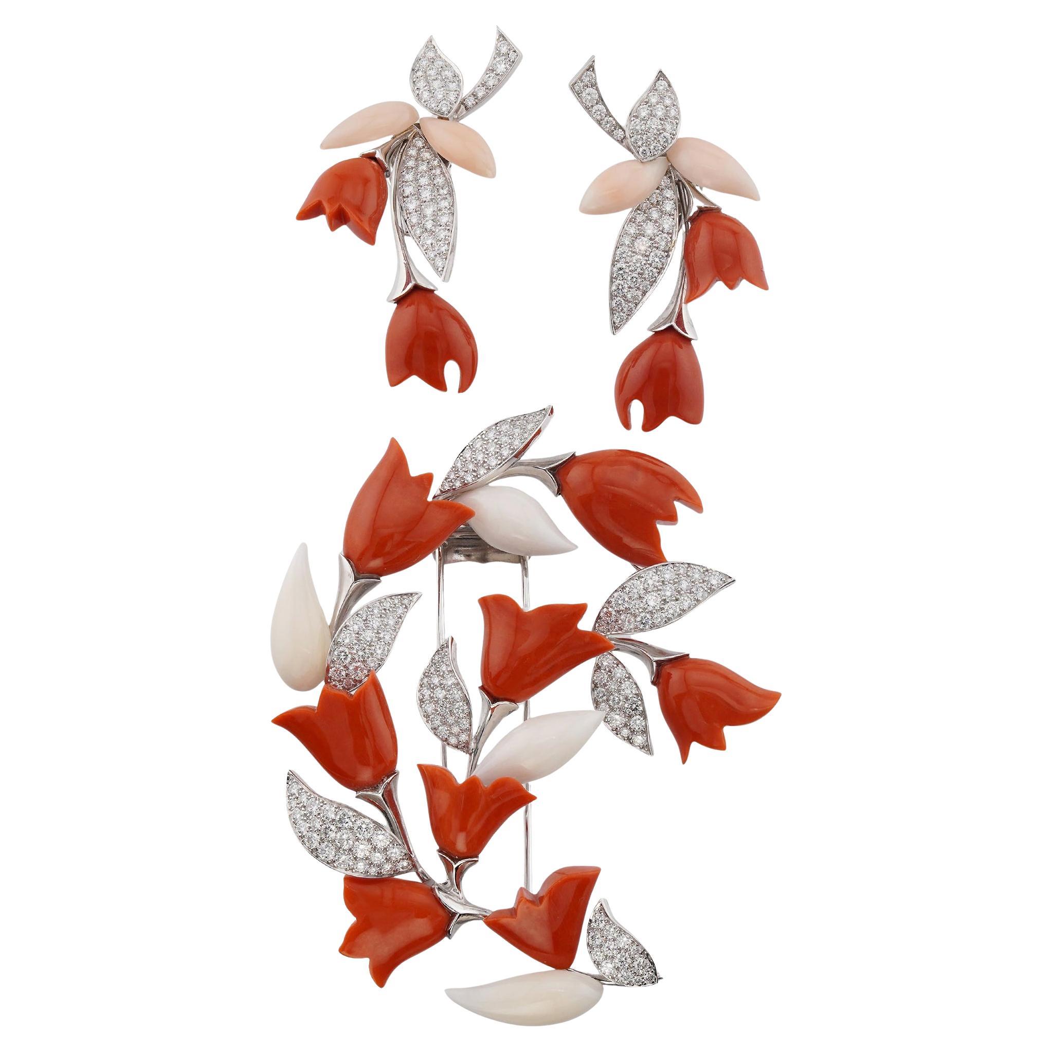 VAN CLEEF 
ARPELS Diamant-Korallen-Tulpen 18k Weißgold Brosche Ohrringe Suite im Angebot