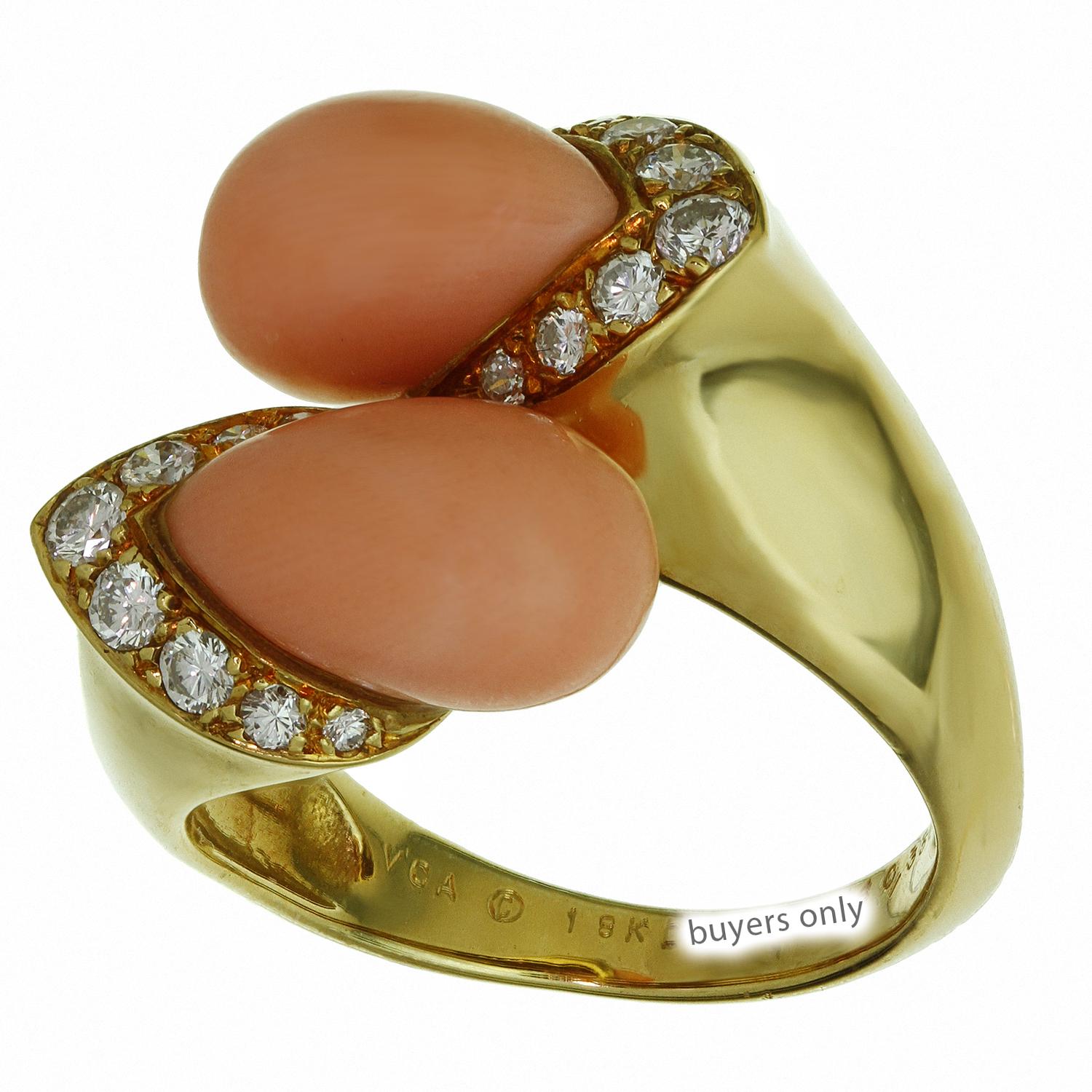 Brilliant Cut Van Cleef & Arpels Diamond Coral Yellow Gold Ring