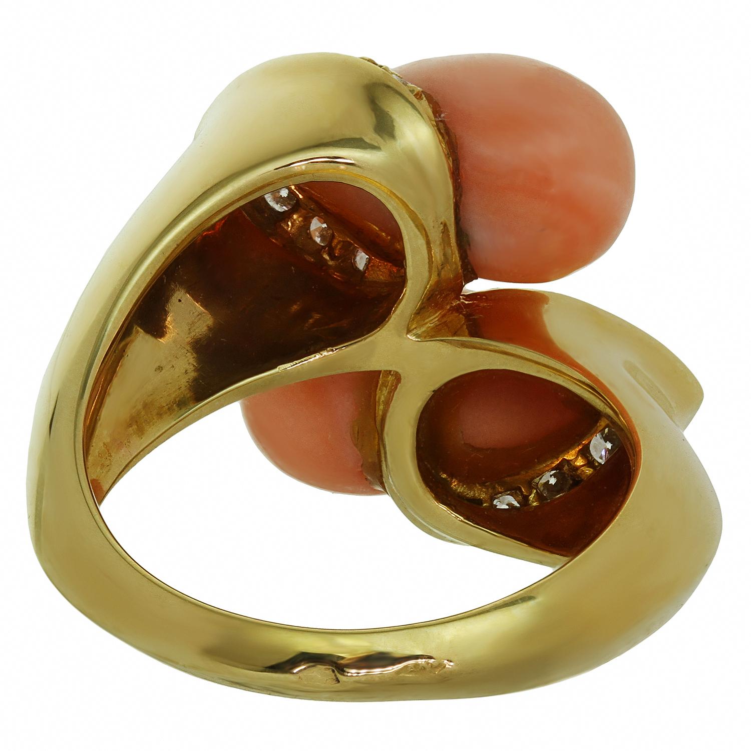 Van Cleef & Arpels Diamond Coral Yellow Gold Ring In Excellent Condition In New York, NY