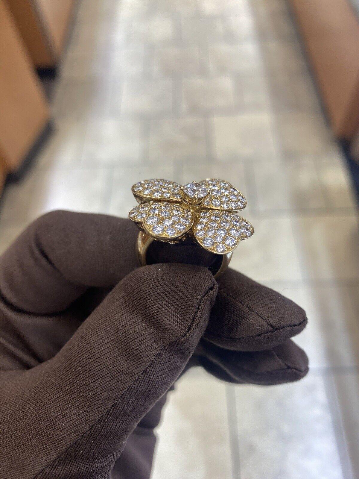 Van Cleef & Arpels Diamant „Cosmos“ Großes Modell-Ringkasten und Papiere aus Gelbgold (Rundschliff) im Angebot
