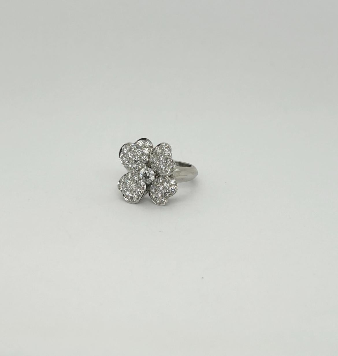 Women's Van Cleef & Arpels Diamond Cosmos Ring