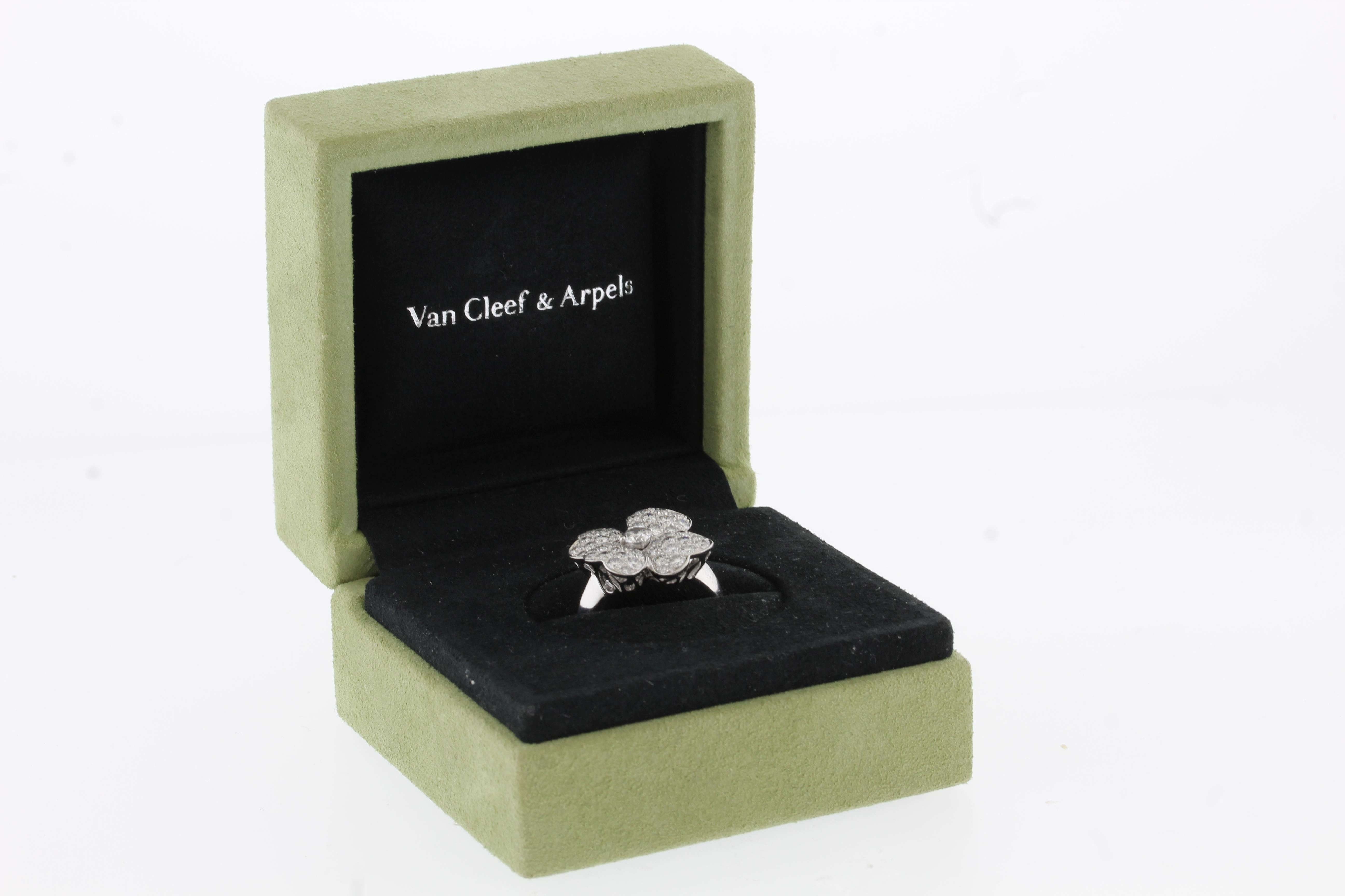 Women's or Men's Van Cleef & Arpels Diamond Cosmos Ring For Sale