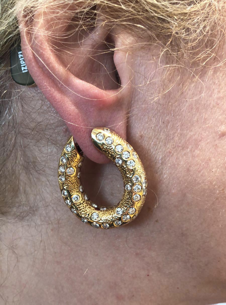 Women's Van Cleef & Arpels Diamond Yellow Gold Demi-Parure Earrings and Ring