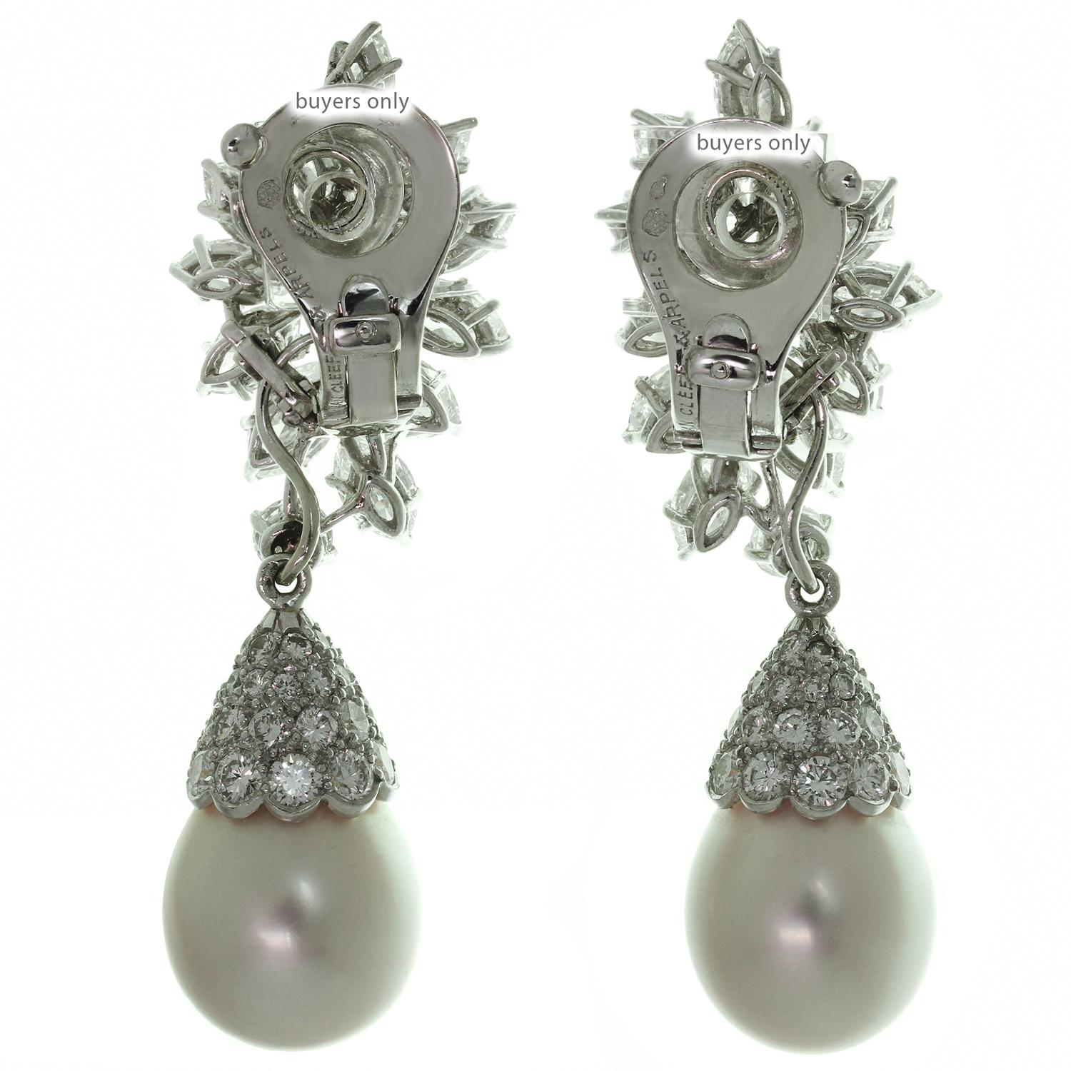 Van Cleef & Arpels Clips d'oreilles en forme de goutte détachables en perles de culture et diamants en vente 3