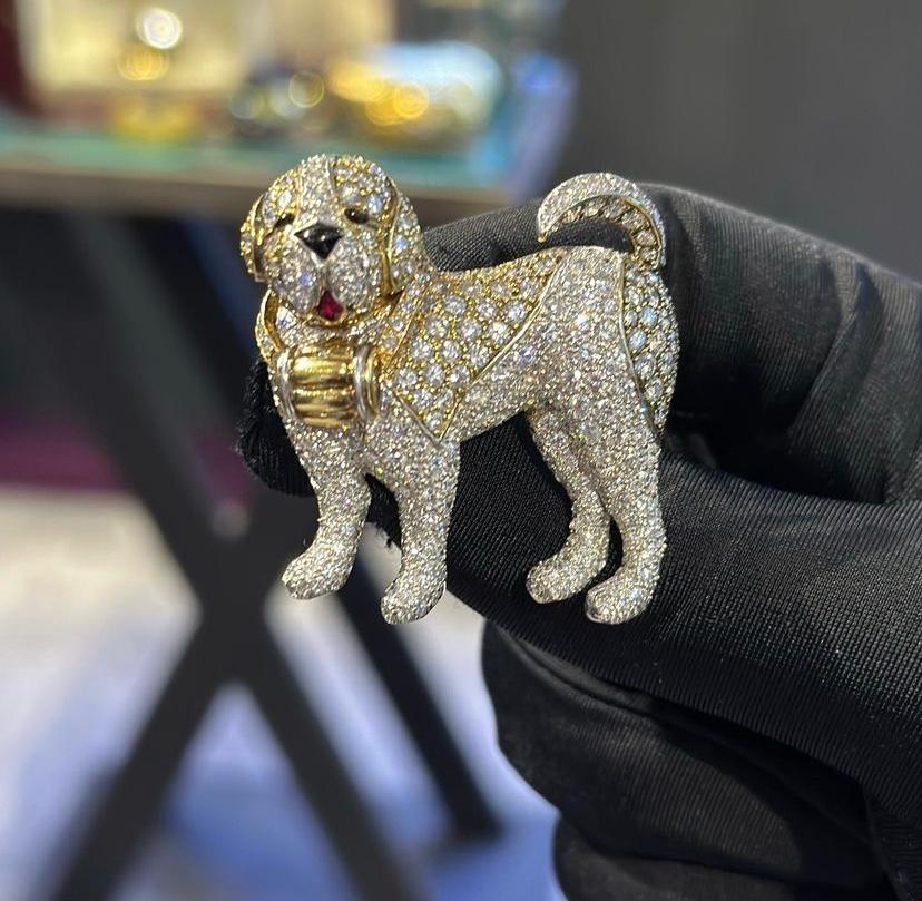 Round Cut  Van Cleef & Arpels Diamond Dog Brooch For Sale